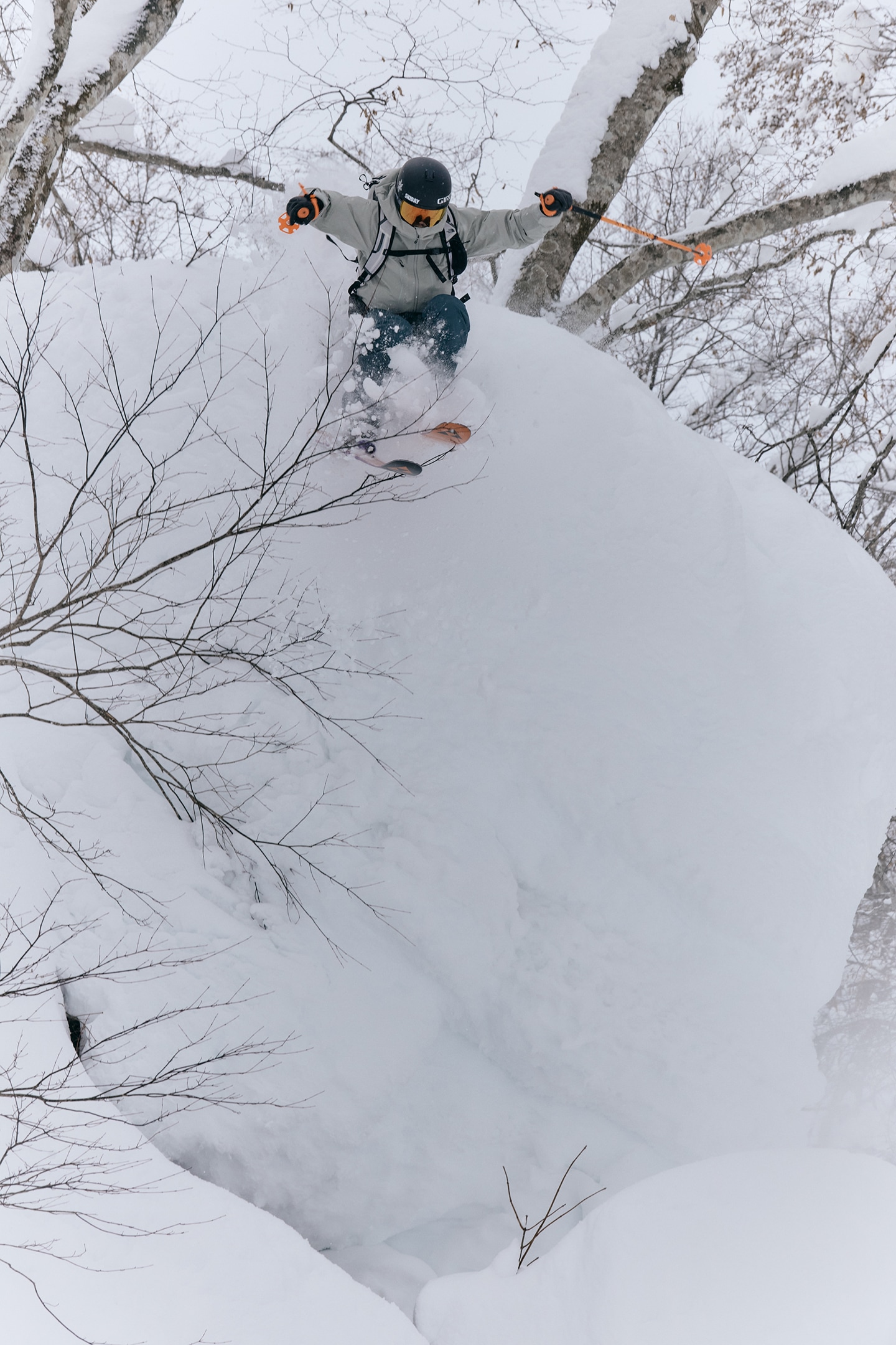 G05302 GORE-TEX 3L Jacketの着用イメージ