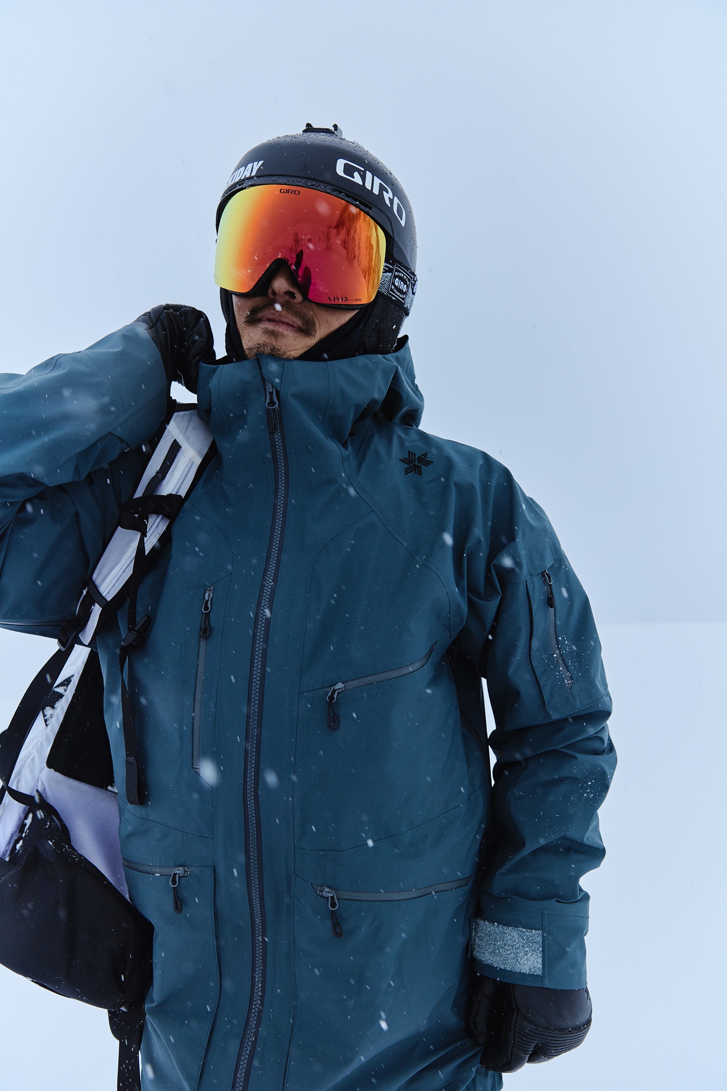 G05305 GORE-TEX 3L Work Pocket Jacketの着用イメージ